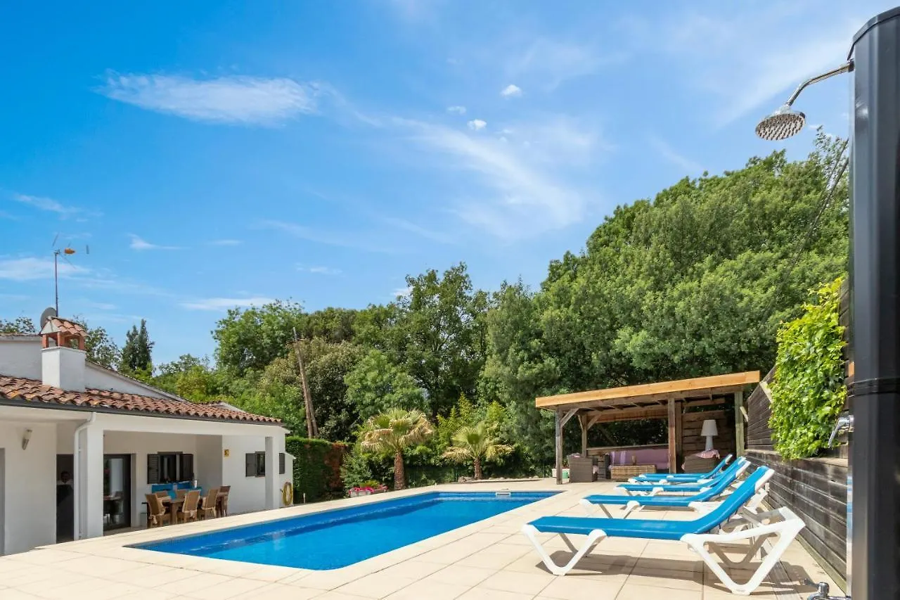 Villa Aurora Llagostera 0*,